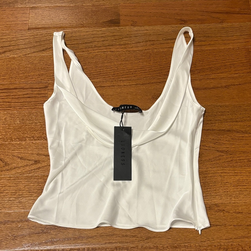 NWT LIONESS DELILAH TOP WHITE - small - Picture 3 of 7